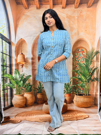 Short Kurti