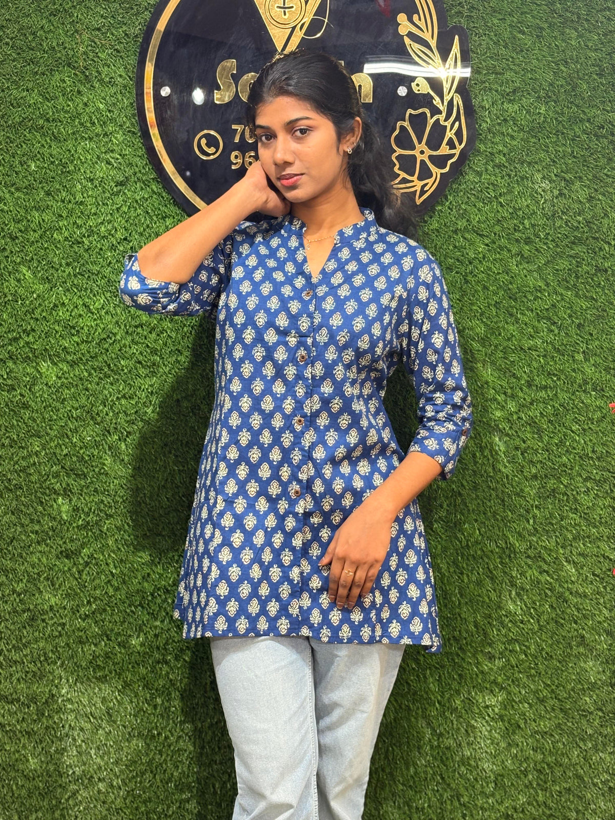 SHORT KURTI